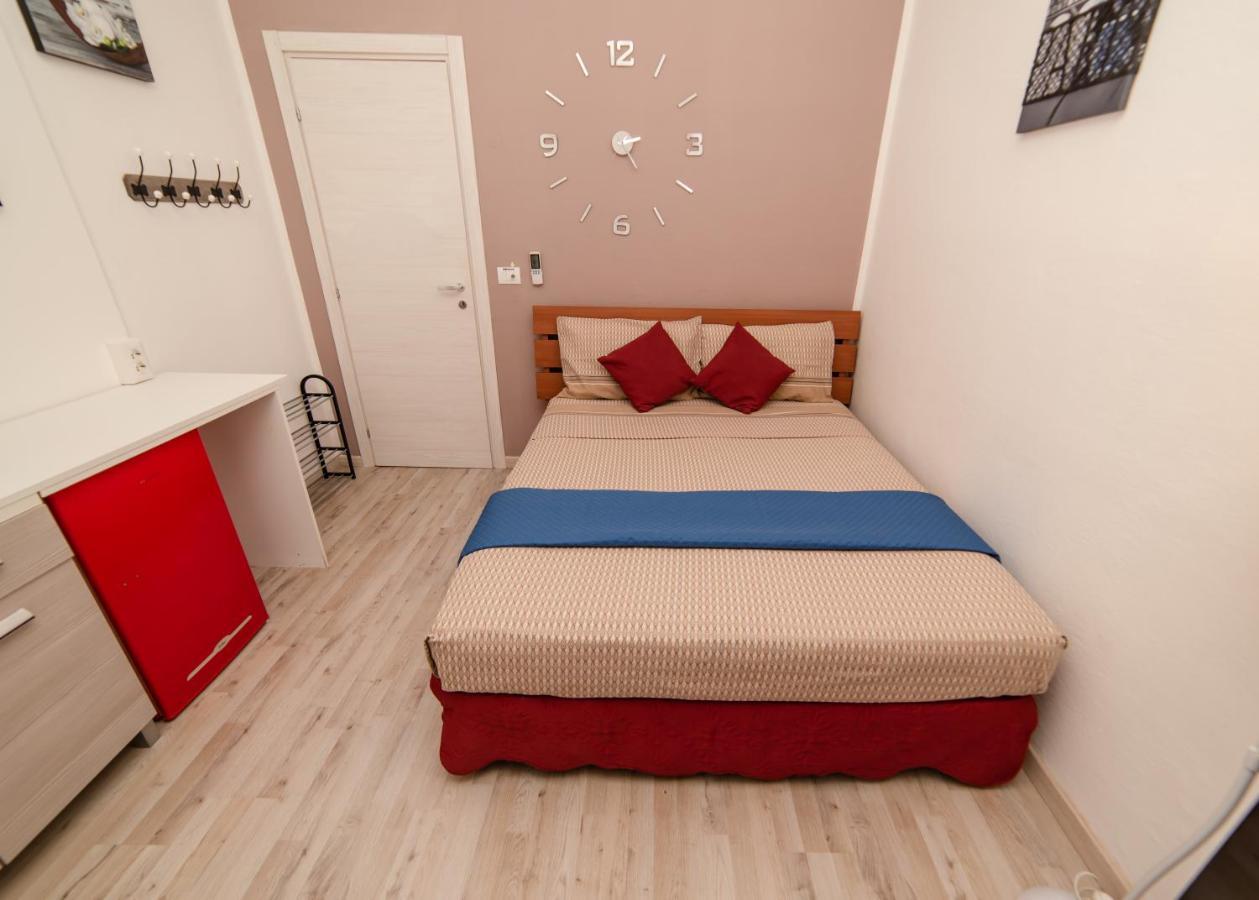 Carramba! Che Room Cagliari Buitenkant foto